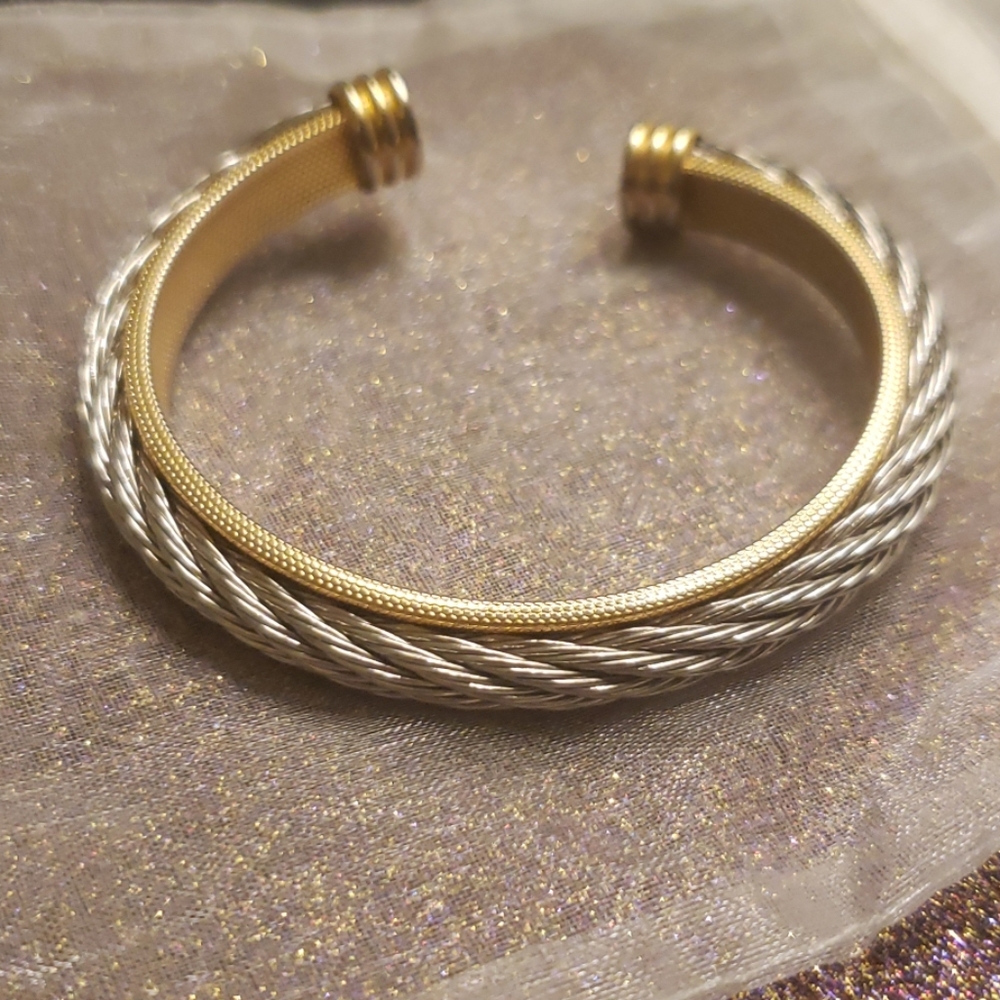 Bracelet - Picture 3 of 3